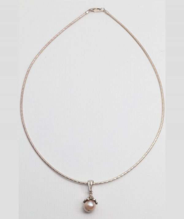 Silver Necklace with Pearl Pendant made by ARTEMANOS
