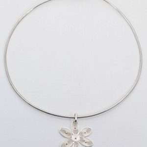 Silver Necklace with Flower Pendant made by ARTEMANOS