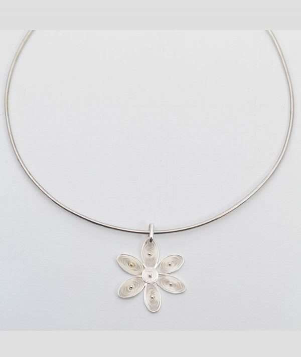 Silver Necklace with Flower Pendant made by ARTEMANOS