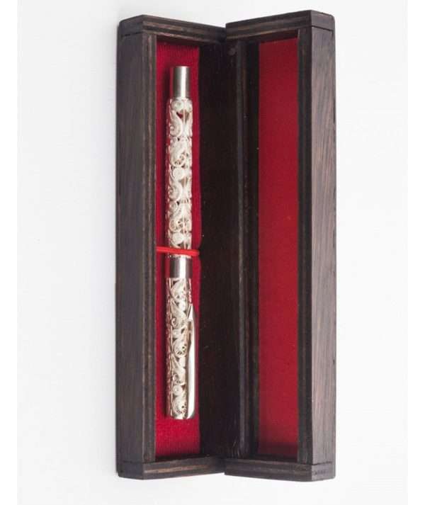 Filigree Pen made by Deco