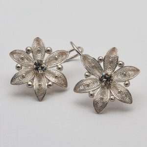 Flower Filigree Earrings made by ARTEMANOS