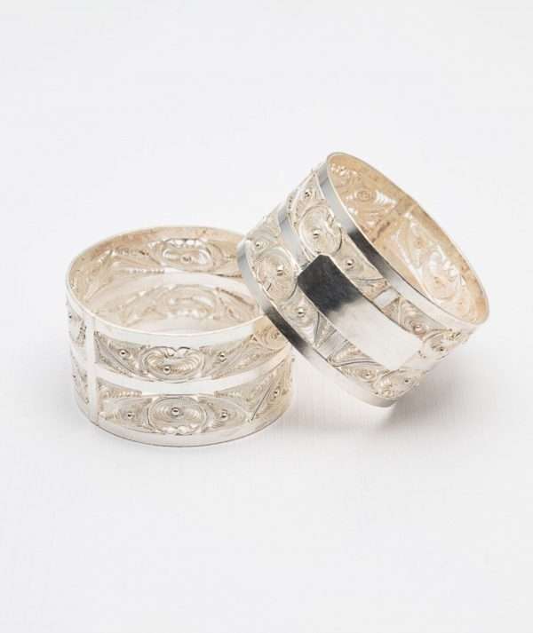 Filigree Napkin Holder made by ARTEMANOSDeco