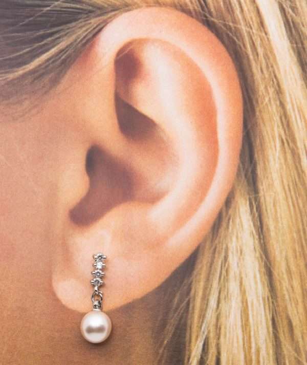 Pearl Earrings Bijou made by ARTEMANOS