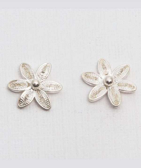 Flowers Filigree Earrings made by ARTEMANOS