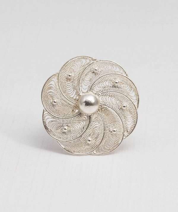 Flower Filigree Ring made by ARTEMANOS