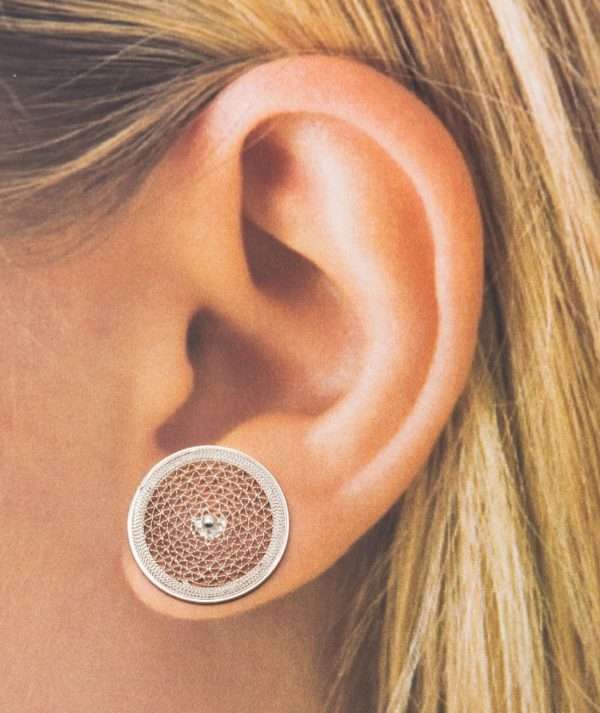 Minimal Filigree Earrings made by ARTEMANOS