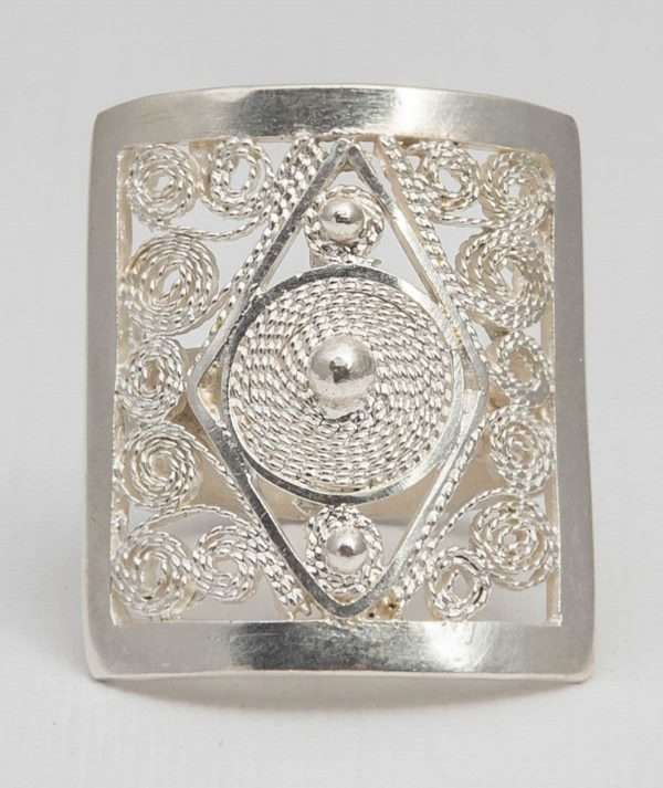 Filigree Square Ring made by ARTEMANOS