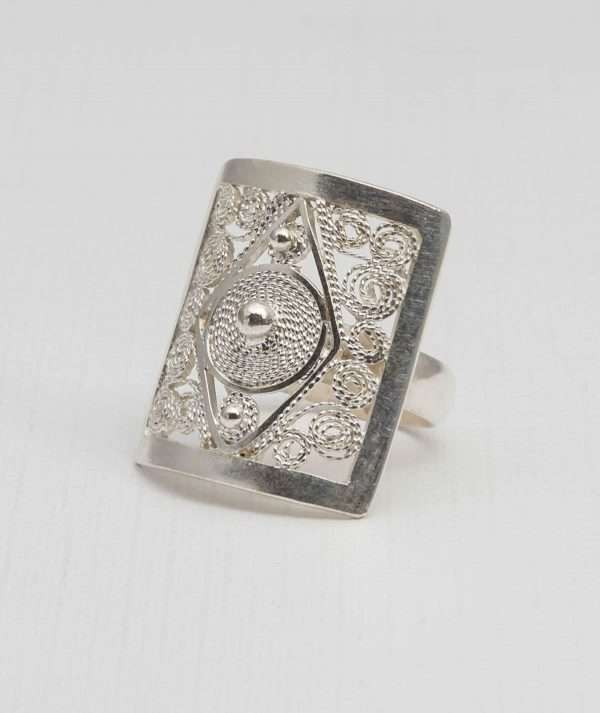 Filigree Square Ring made by ARTEMANOS