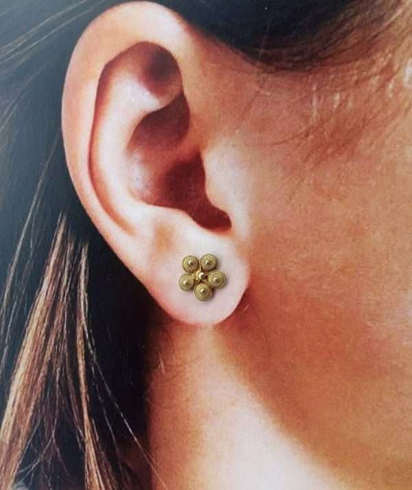 Girly Earrings in GoldPlated Filigree made by ARTEMANOS
